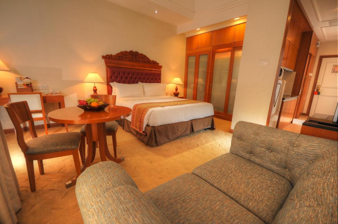 فندق رويال شولان كوالالمبور المظهر الخارجي الصورة A suite at the Shangri-La Hotel, Kuala Lumpur